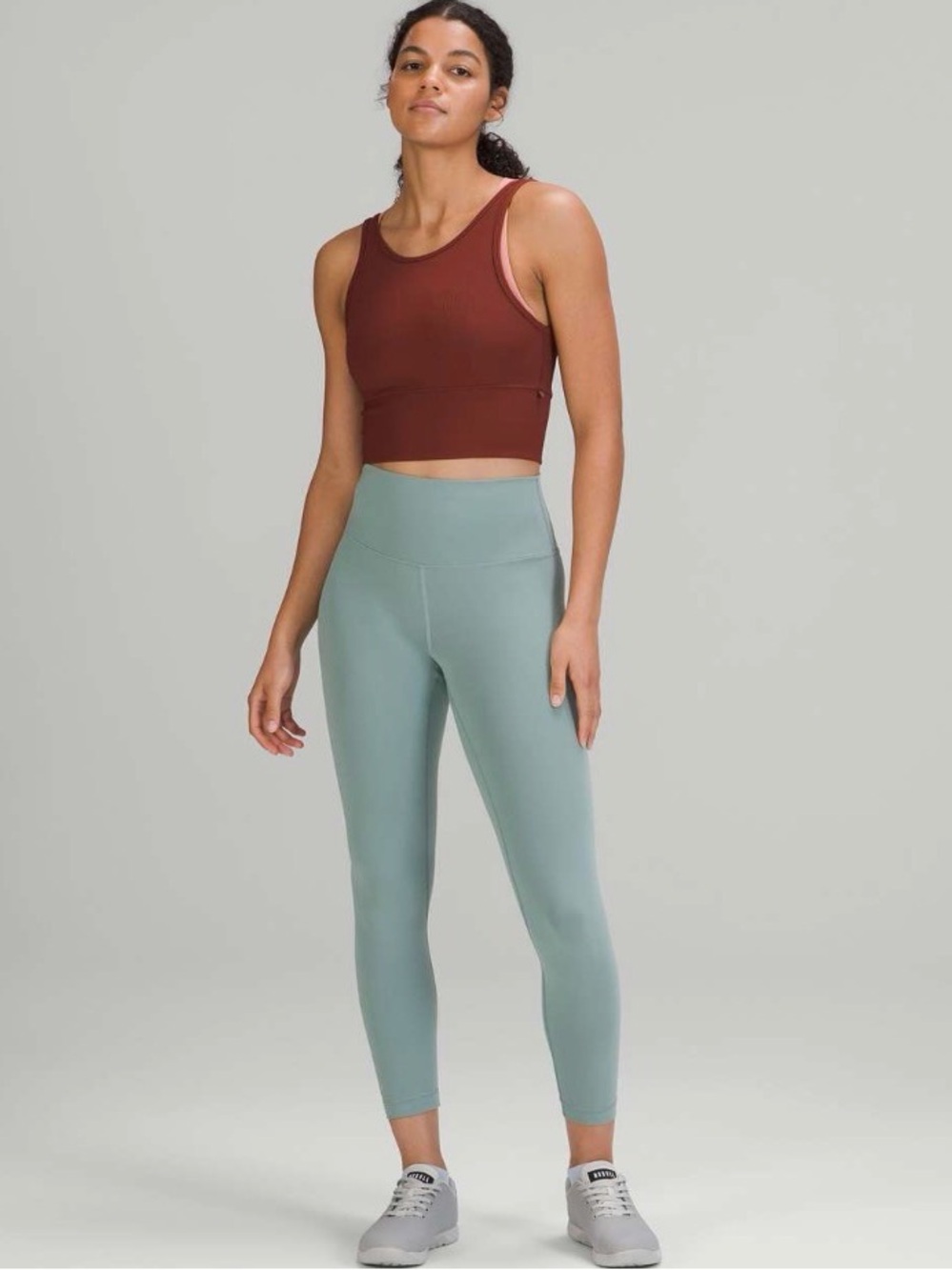 Lululemon Wunder Train High-Rise Tight 25"
Misty Glade Size 6